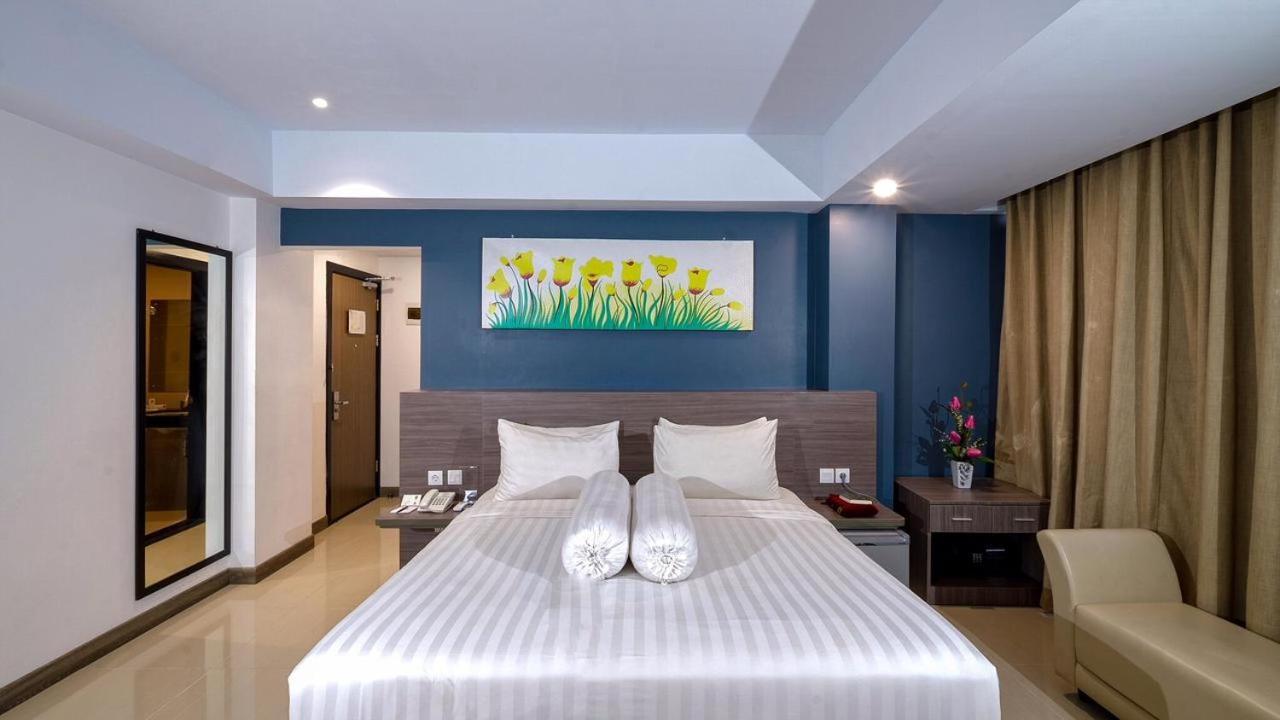 Ayani Hotel Banda Aceh Esterno foto